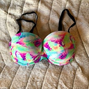NWOT VS’s Pink Wear Everywhere Multiway Pushup Bra